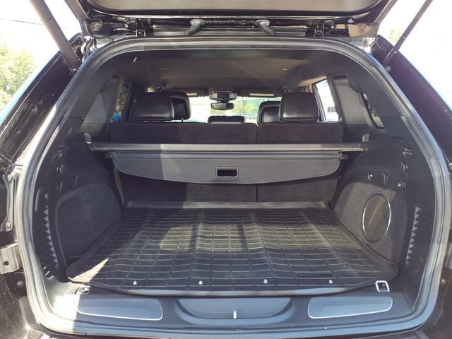 Used 2017 Jeep Grand Cherokee Trailhawk AWD/4WD image 28
