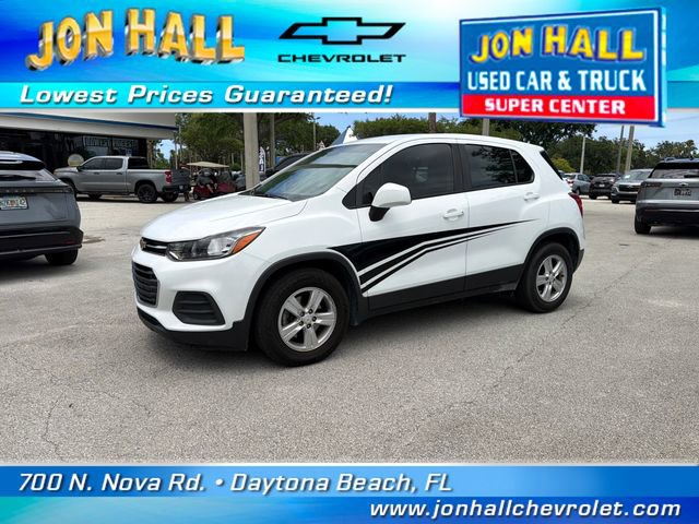 Used 2021 Chevrolet Trax LS FWD image 2