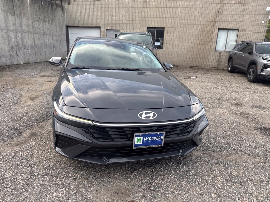 Used 2024 Hyundai Elantra SEL FWD image 10