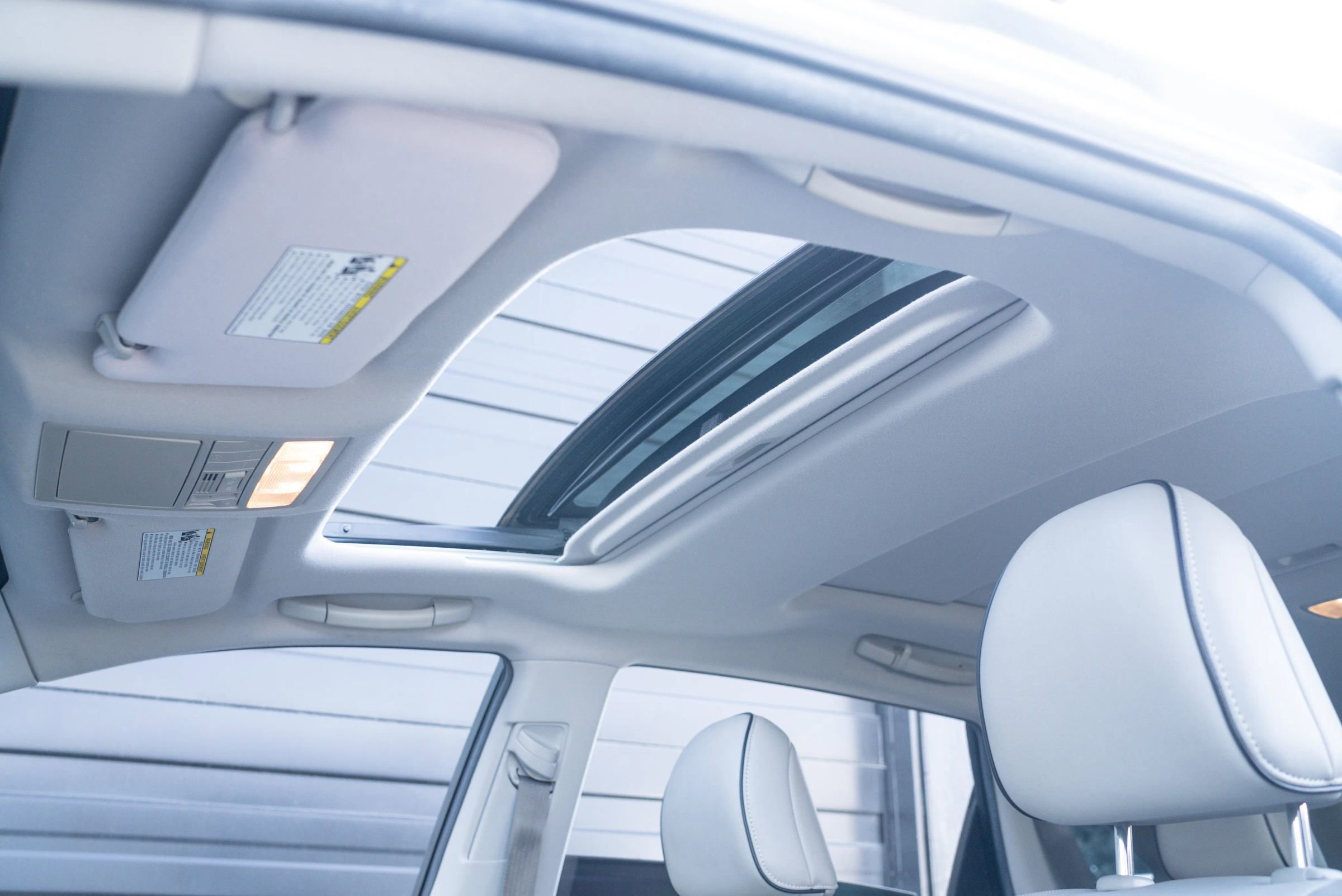 Used 2015 Toyota Venza Limited image 19