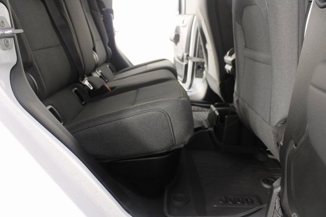 New 2026 Jeep Gladiator Sport image 18