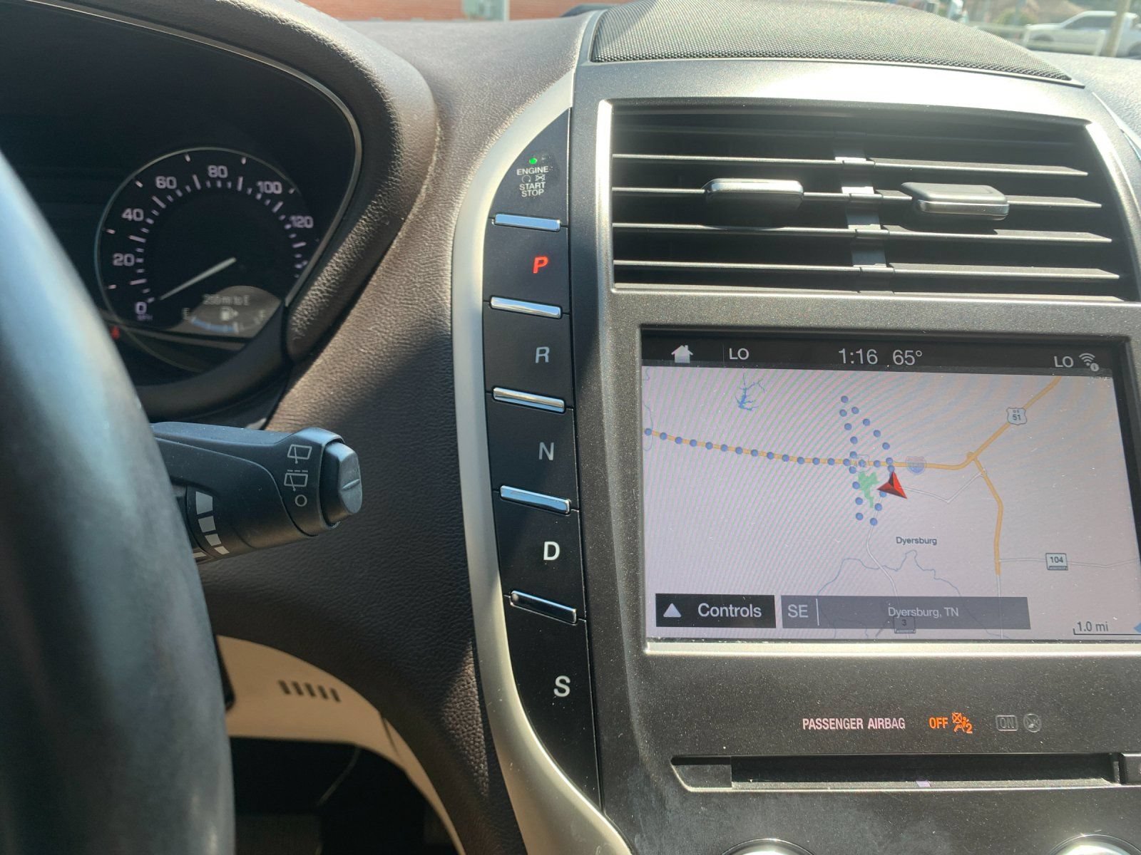Used 2018 Lincoln MKC Select w/ Select Plus Package AWD/4WD image 26