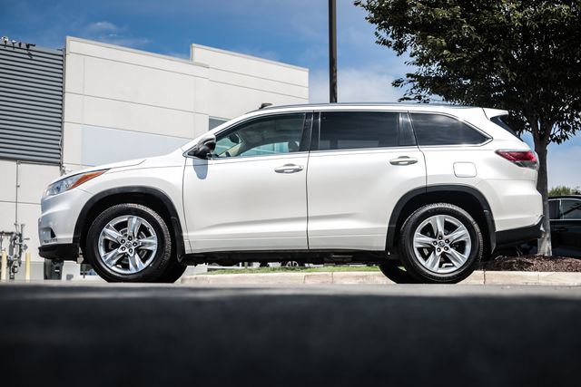 Used 2016 Toyota Highlander Limited FWD image 16