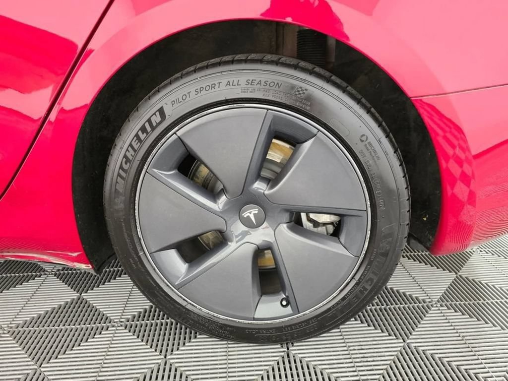 Used 2023 Tesla Model 3 Standard Range RWD image 9