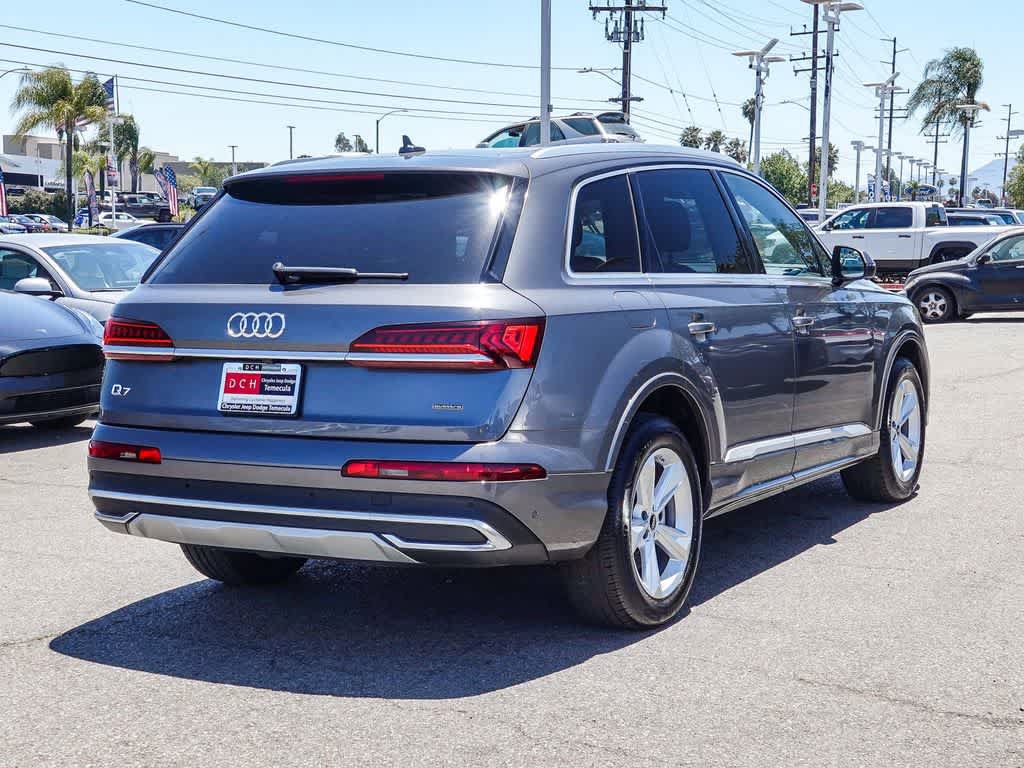 Used 2023 Audi Q7 2.0T Premium Plus w/ Premium Plus Package AWD/4WD image 3