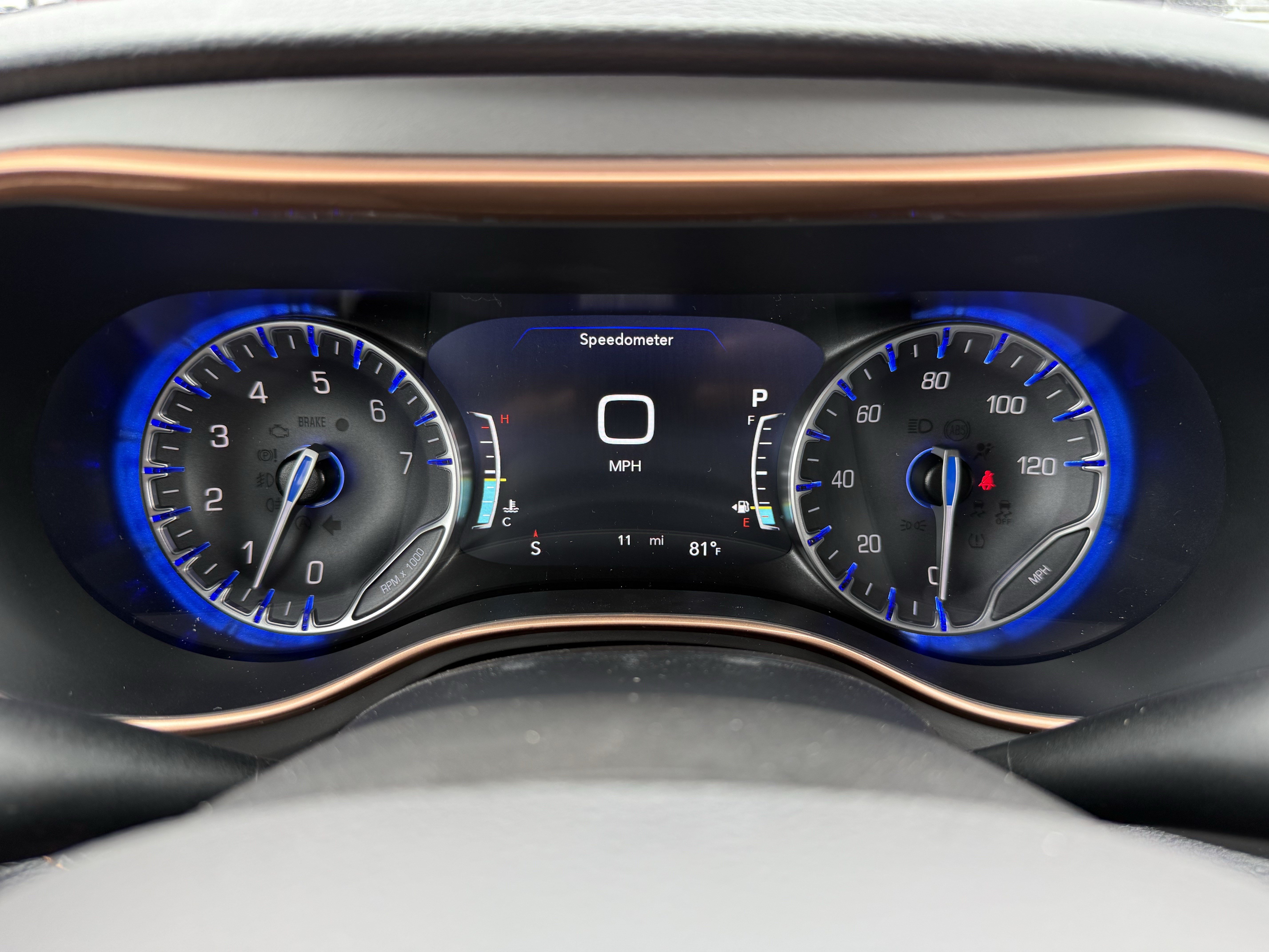 New 2027 Chrysler Pacifica Pinnacle w/ Theater Group FWD image 20