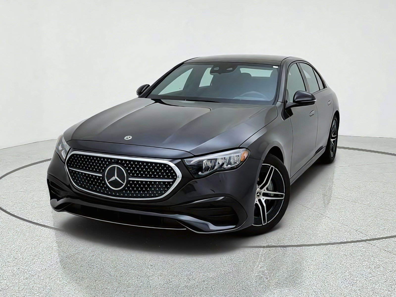 New 2027 Mercedes-Benz E 450 4MATIC Sedan image 2