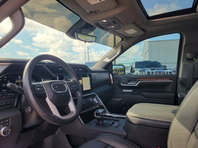 Used 2025 GMC Sierra 1500 Denali RWD image 11