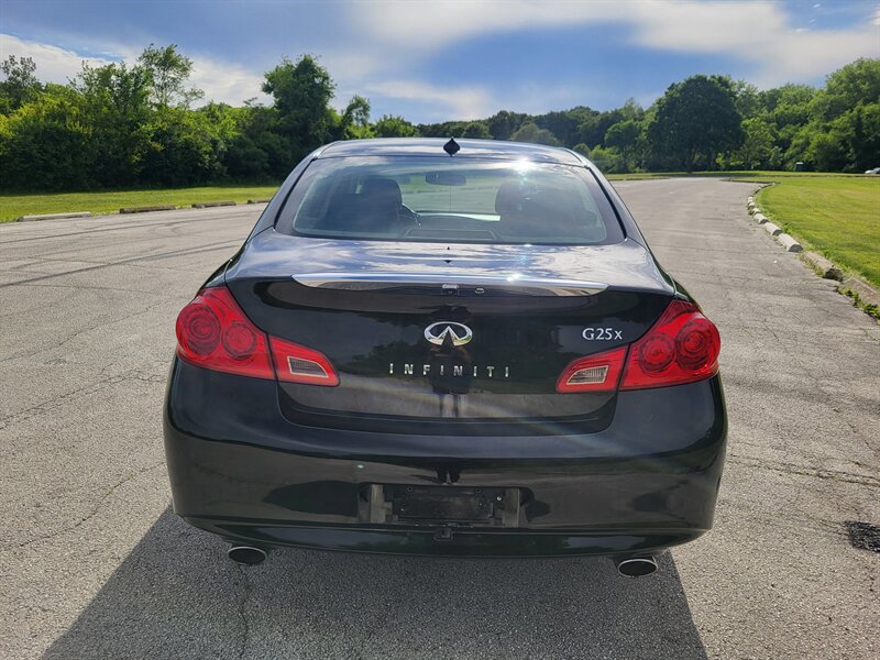 Used 2011 INFINITI G25 x w/ Moonroof Pkg AWD/4WD image 5