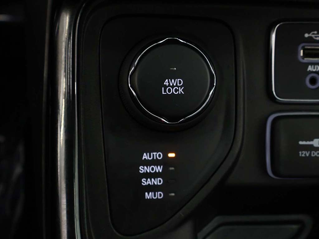 Used 2020 Jeep Compass Limited image 47