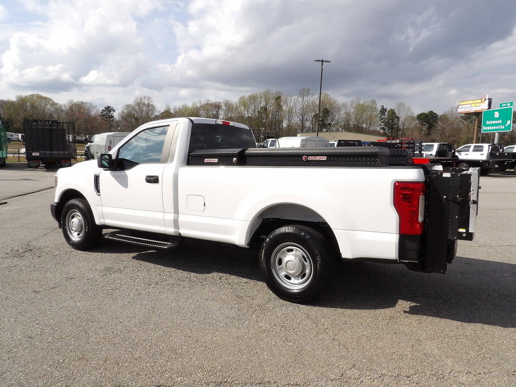 Used 2019 Ford F250 XL w/ Power Equipment Group image 4