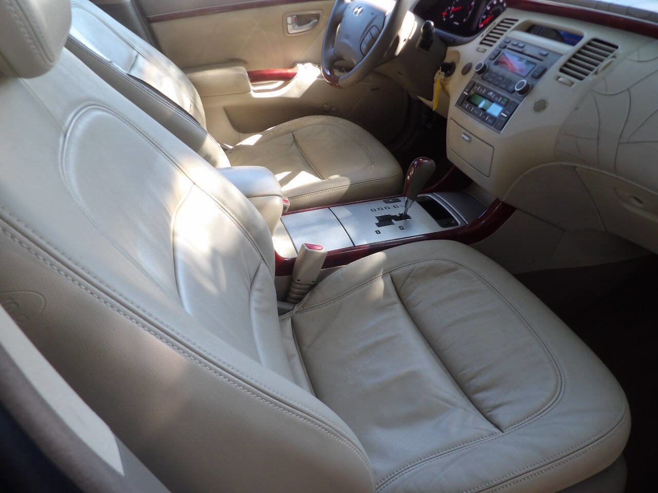 Used 2008 Hyundai Azera Limited image 29