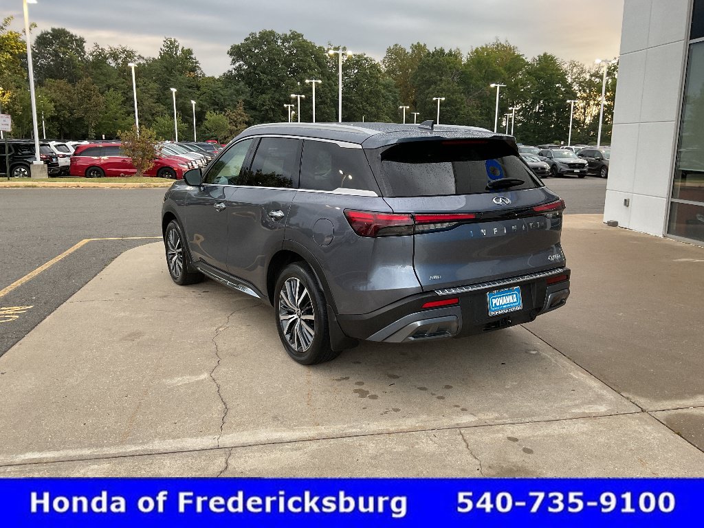 Used 2023 INFINITI QX60 Sensory w/ Vision Package AWD/4WD image 4
