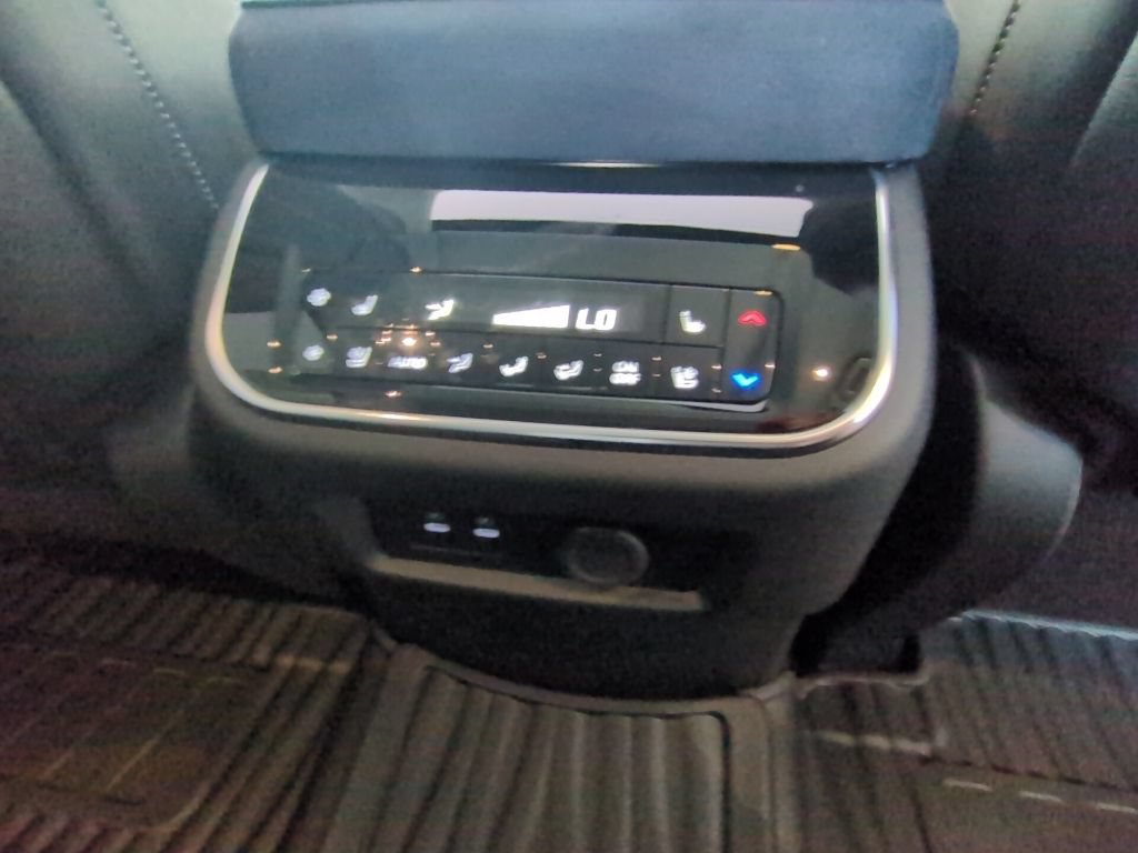 New 2027 INFINITI QX80 Luxe RWD image 29