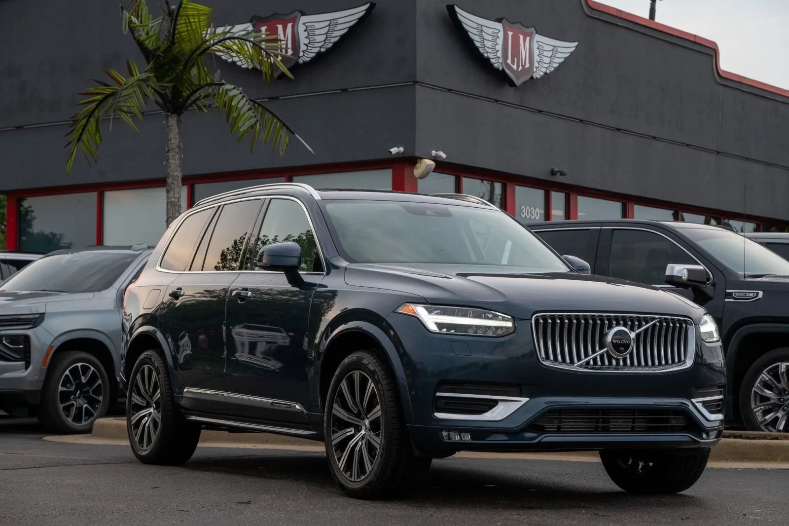 Used 2020 Volvo XC90 T6 Inscription AWD/4WD image 1