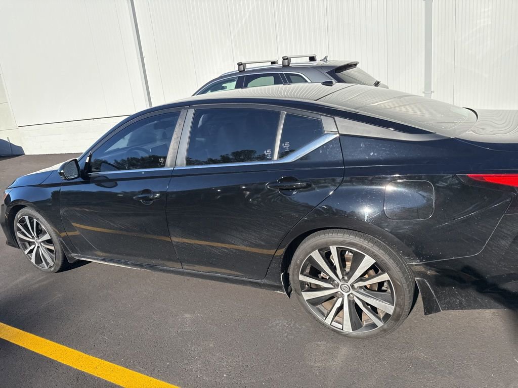 Used 2020 Nissan Altima 2.5 SR w/ Premium Package image 6