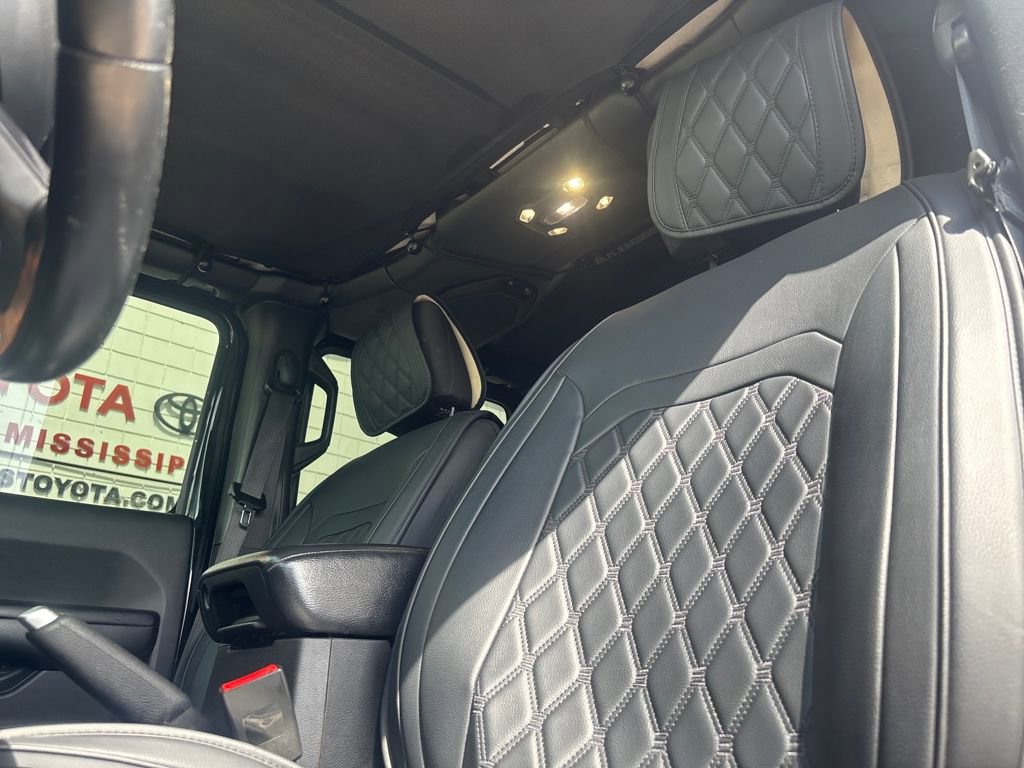 Used 2019 Jeep Wrangler Unlimited Sport S image 7