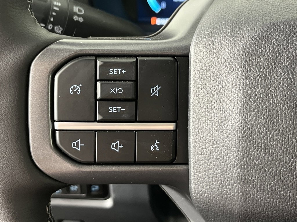 Certified 2025 Ford F350 Lariat image 17