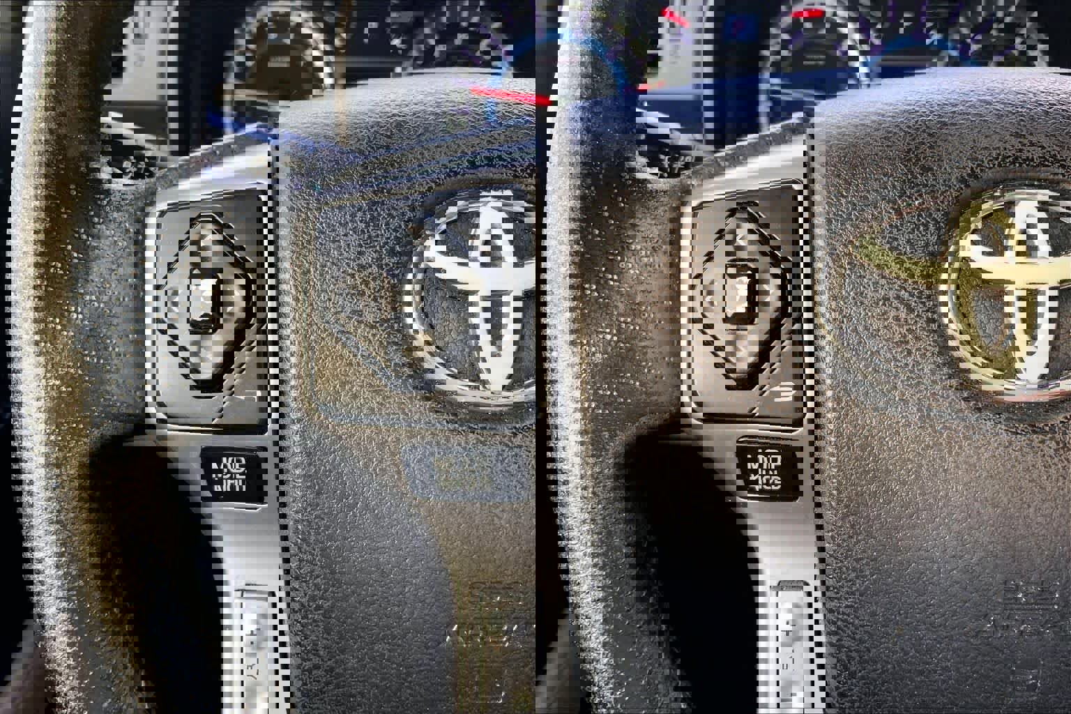 Used 2014 Toyota 4Runner SR5 Premium image 16