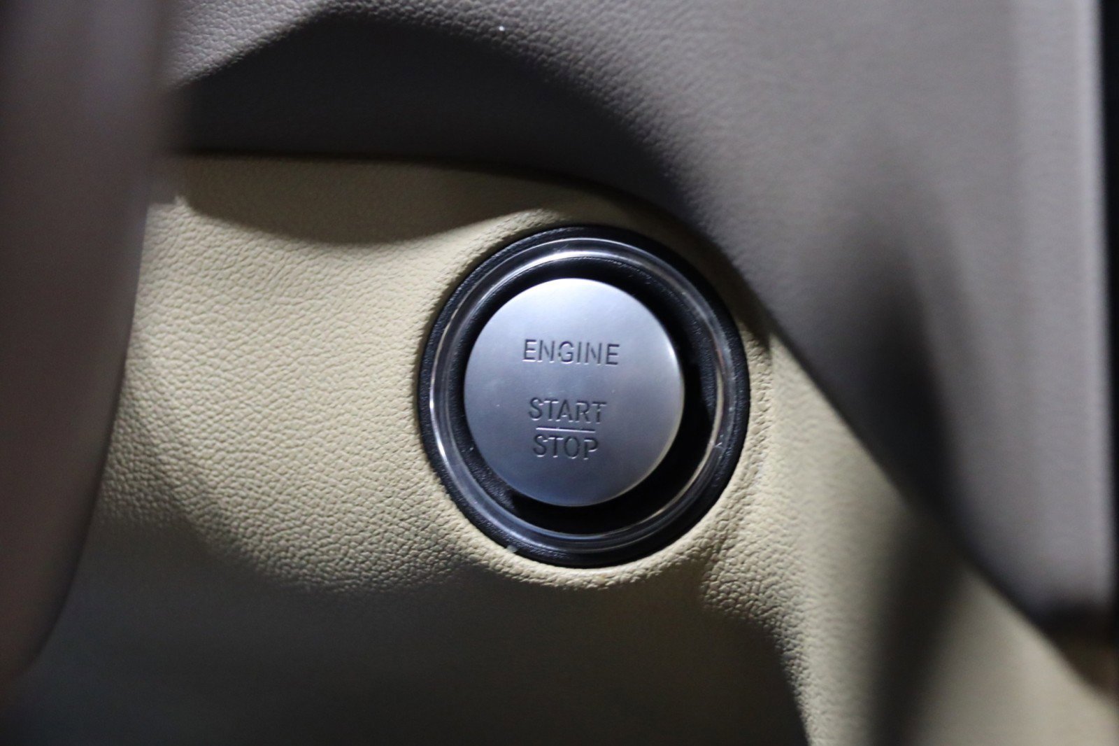 Used 2009 Mercedes-Benz ML 550 4MATIC image 64