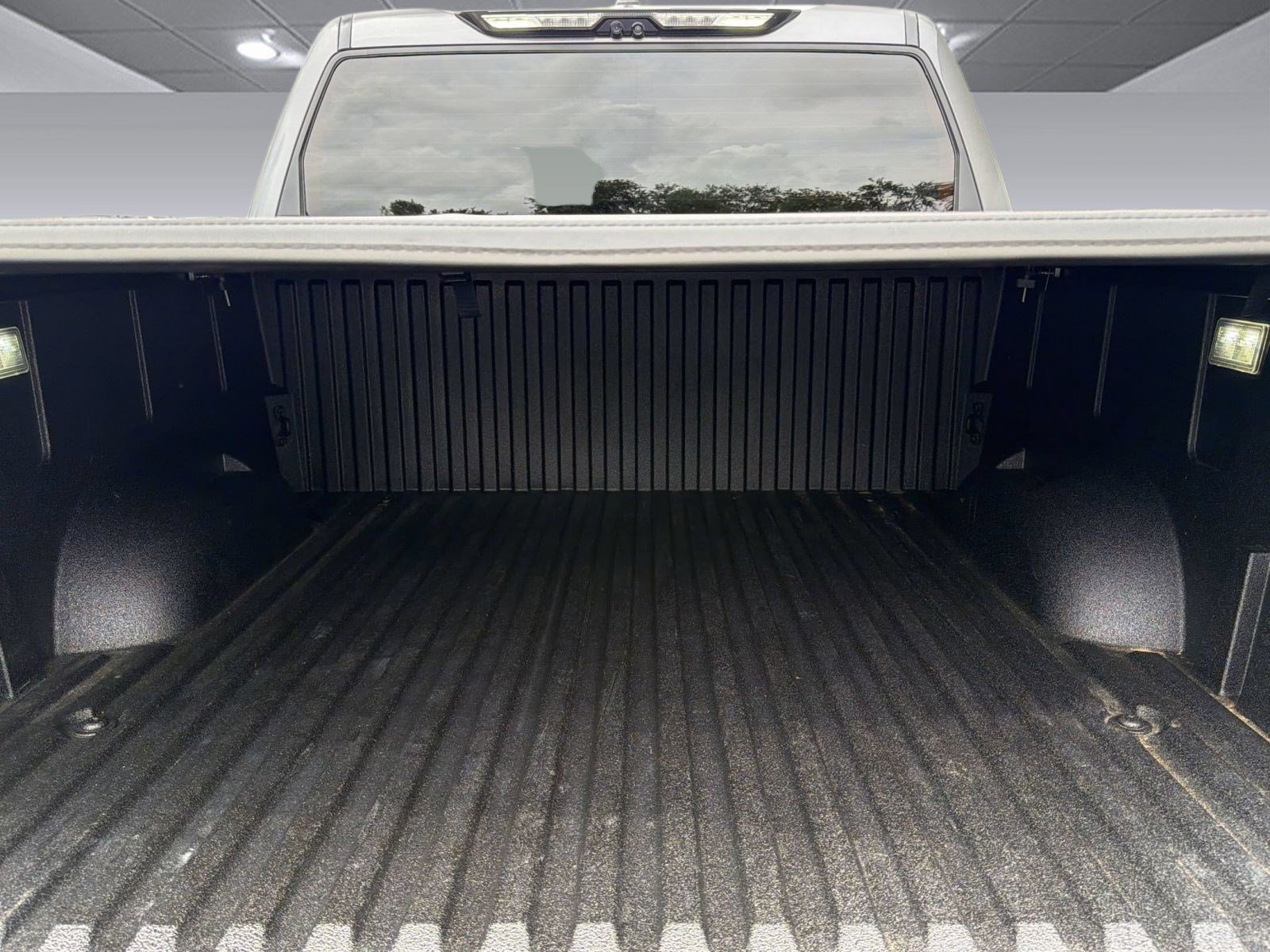 Used 2026 Toyota Tundra Platinum AWD/4WD image 27