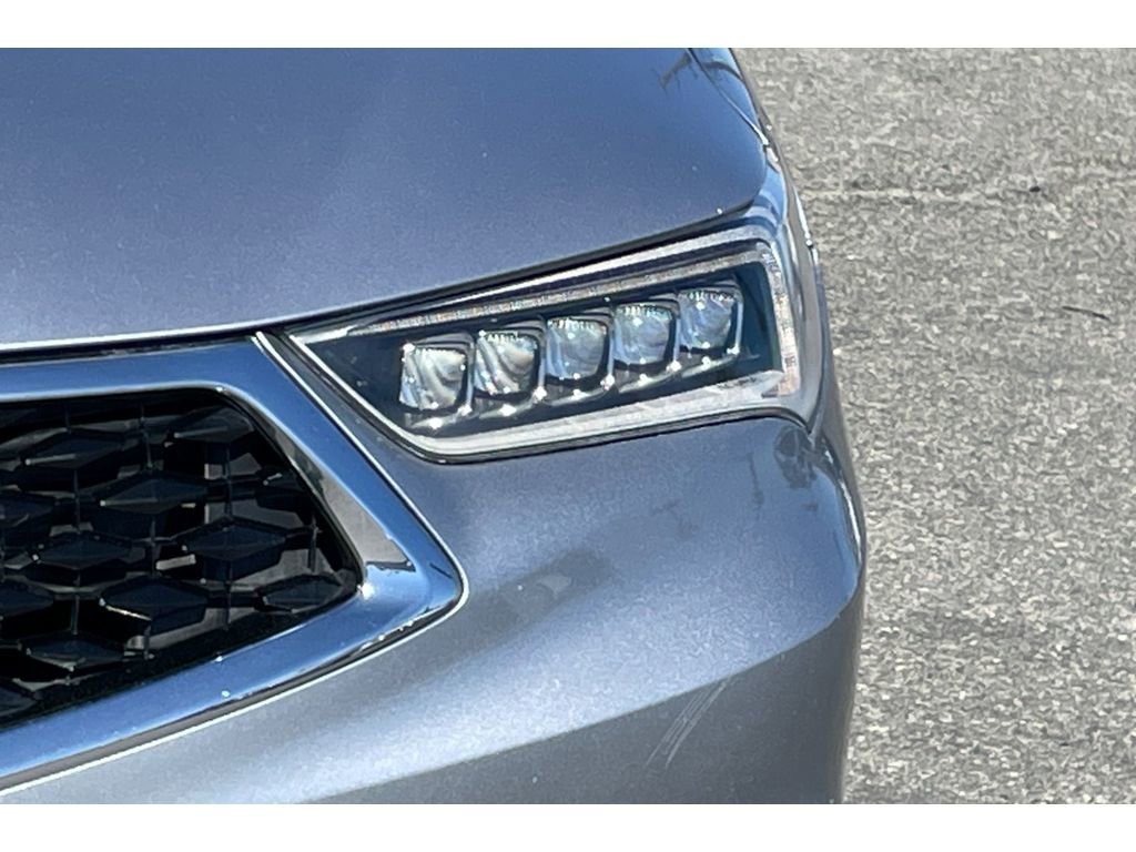 Used 2018 Acura TLX image 49