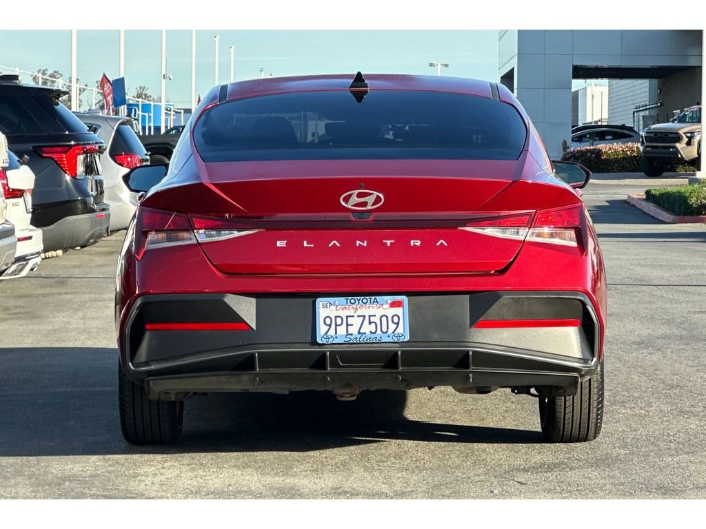 Used 2024 Hyundai Elantra SEL image 5