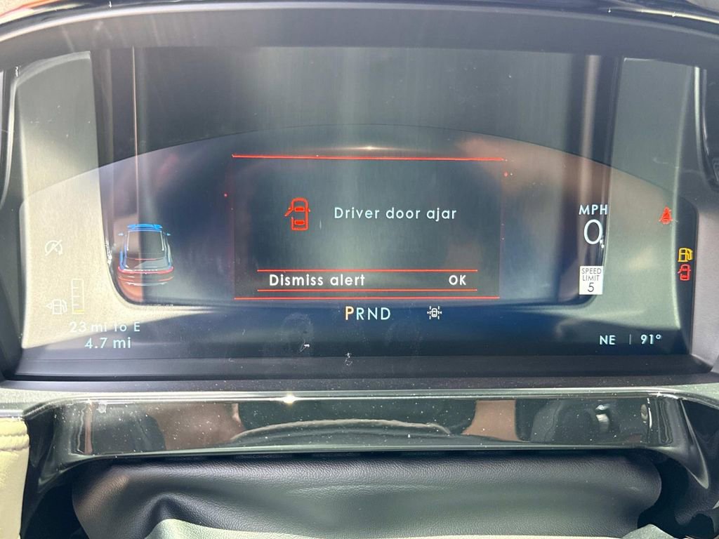 New 2025 Lincoln Corsair FWD w/ Equipment Group 101A image 27