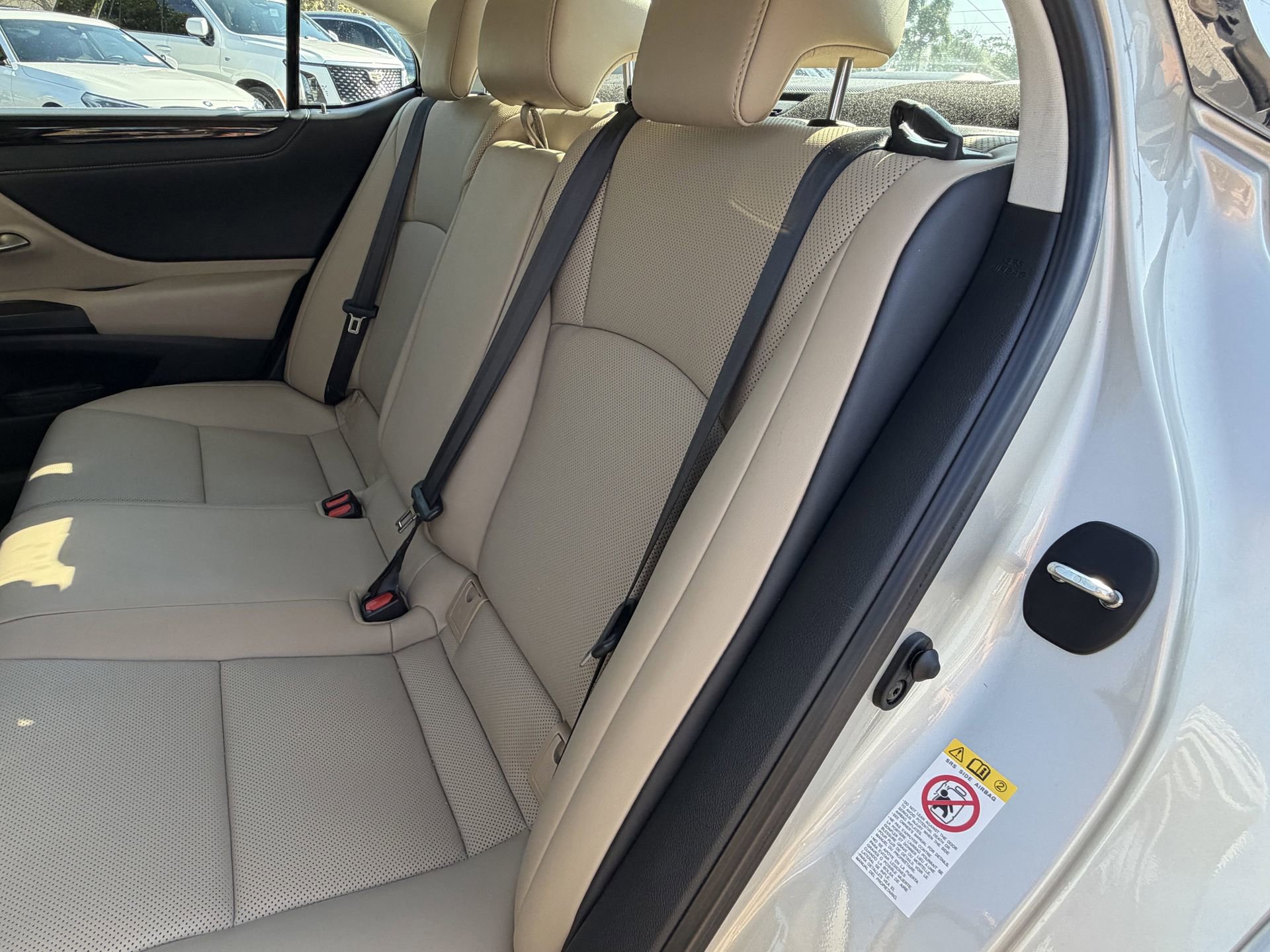 Used 2019 Lexus ES 350 w/ Premium Package image 18