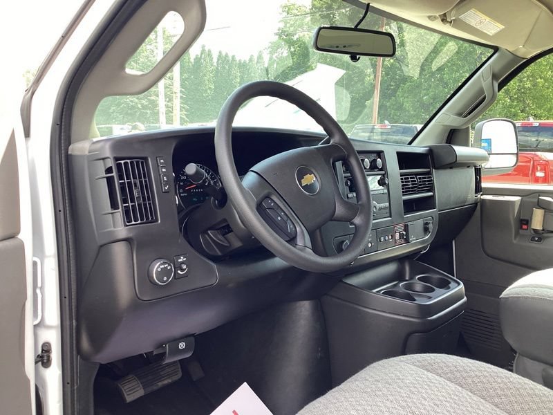 New 2026 Chevrolet Express 3500 w/ Driver Convenience Package RWD image 20