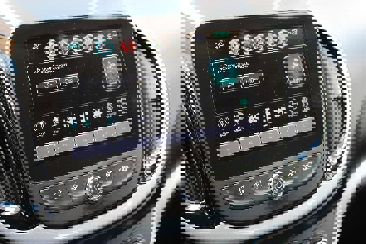 Used 2016 Chevrolet Volt LT image 13