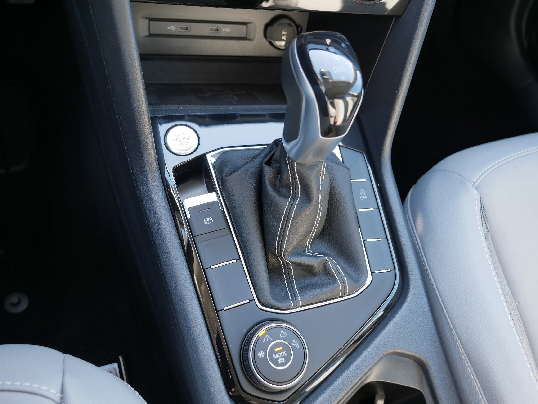 Used 2023 Volkswagen Taos SE image 24