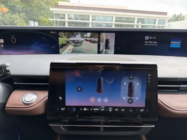 New 2026 Lincoln Nautilus Reserve AWD/4WD image 17