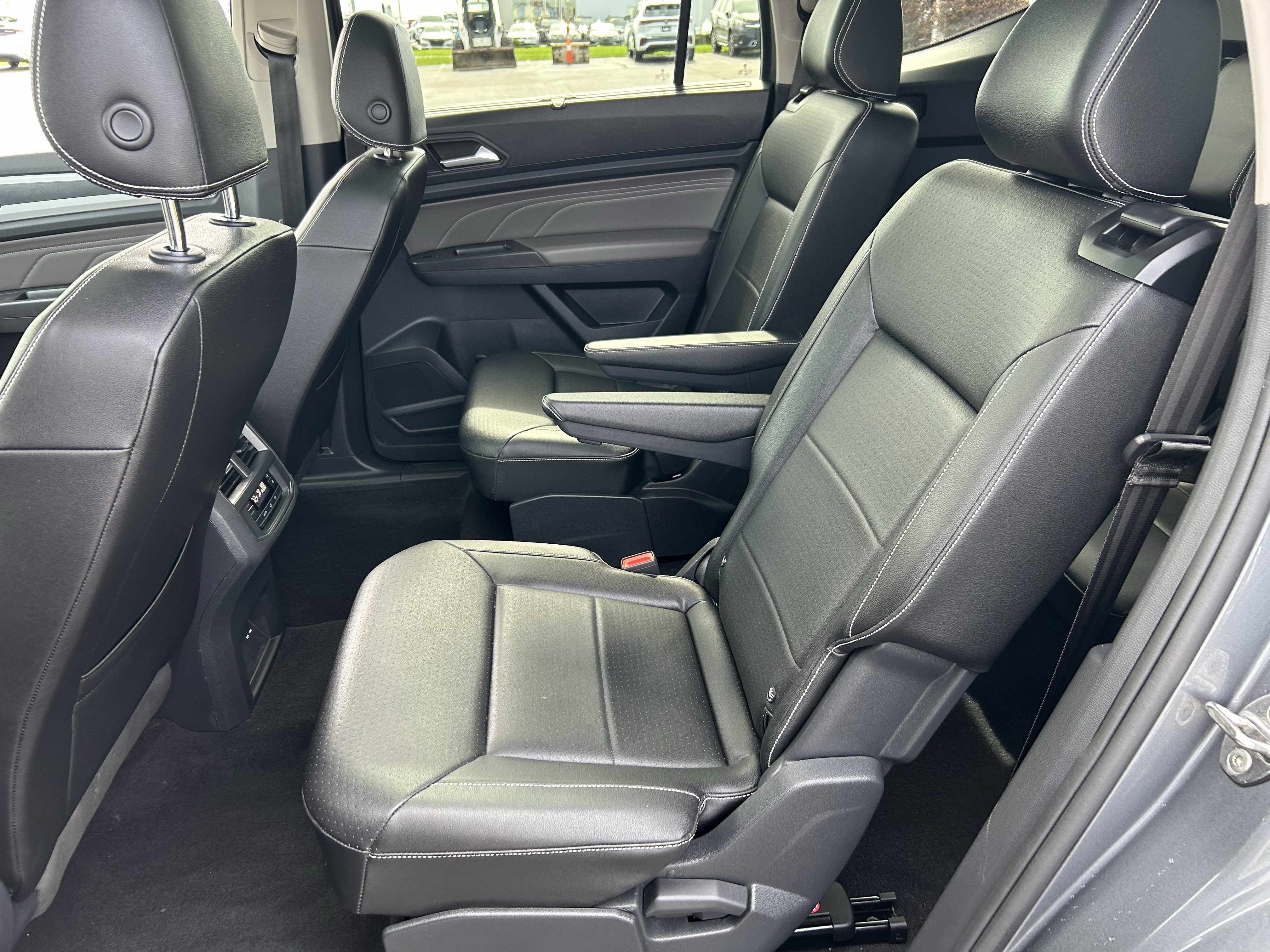 Certified 2023 Volkswagen Atlas SEL R-Line AWD/4WD image 25