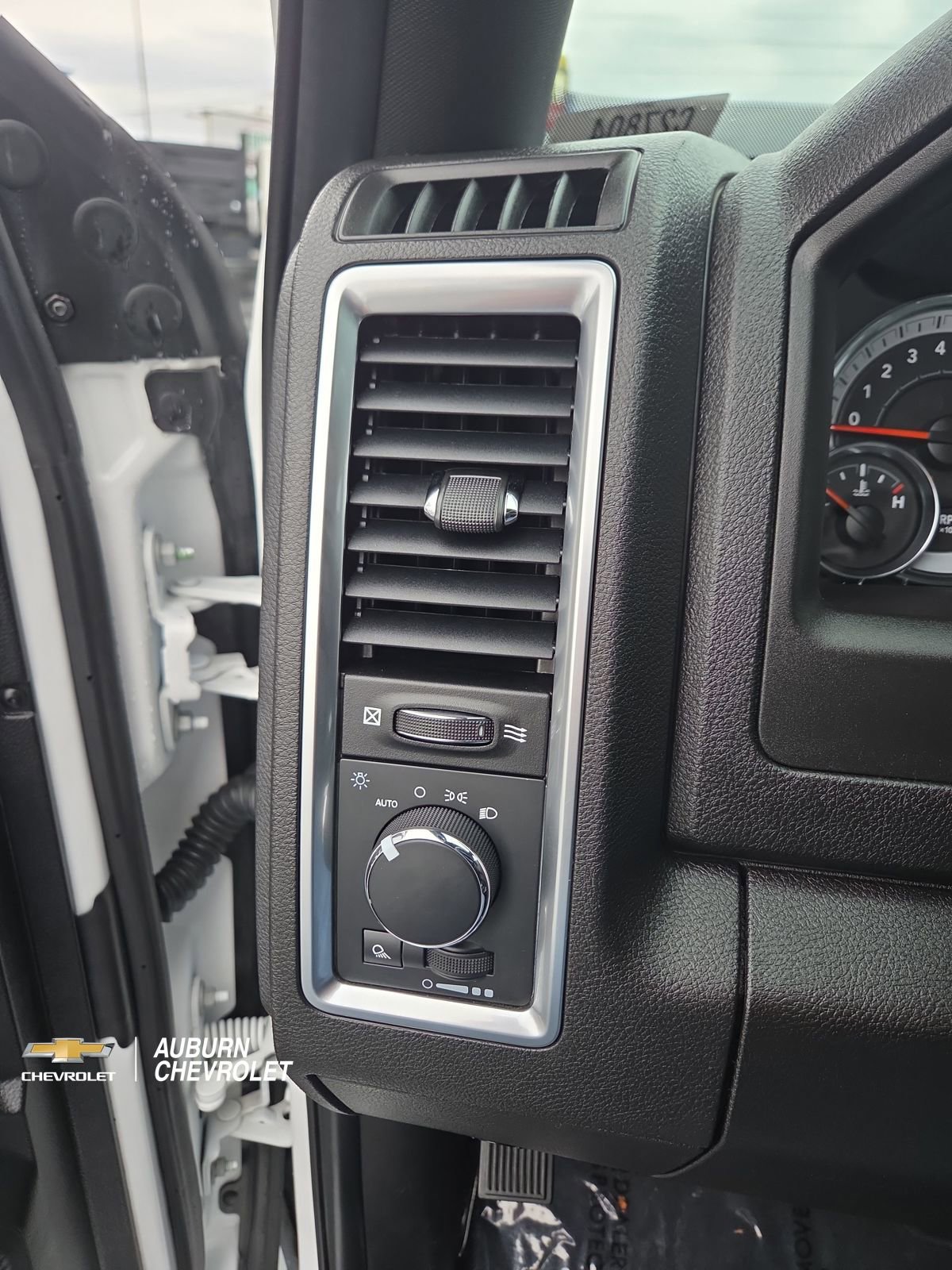 Used 2023 RAM 1500 Classic Warlock w/ Trailer Tow Group AWD/4WD image 28