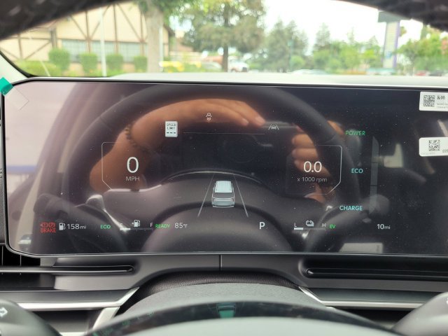 New 2026 Kia Carnival SX w/ SX Dark Edition Package FWD image 11