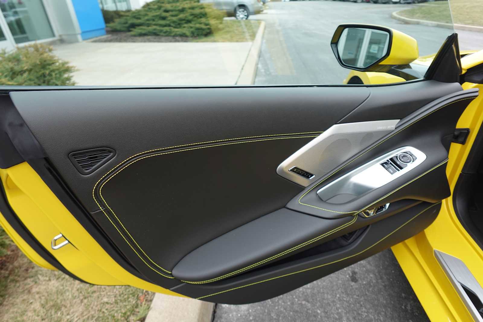 New 2026 Chevrolet Corvette Stingray Preferred Cpe w/ Z51 Performance Package RWD image 11