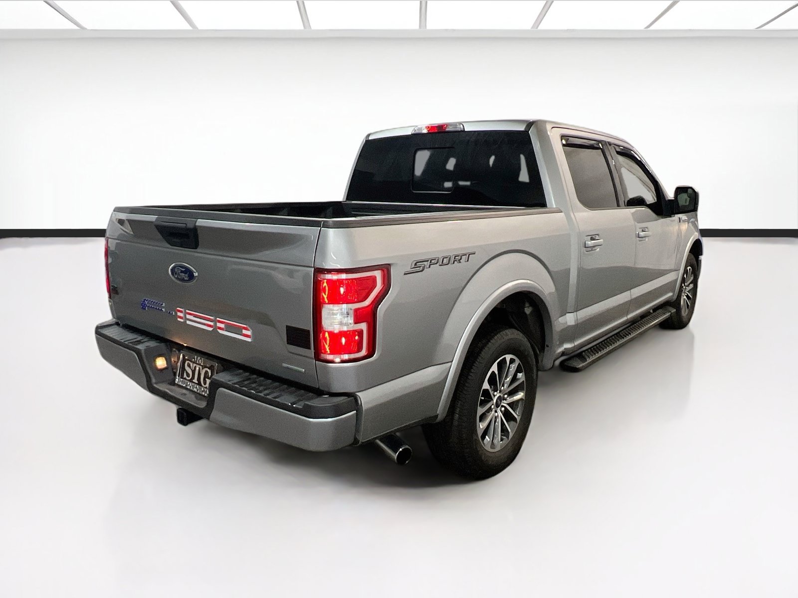 Used 2020 Ford F150 XLT w/ Equipment Group 302A Luxury RWD image 4