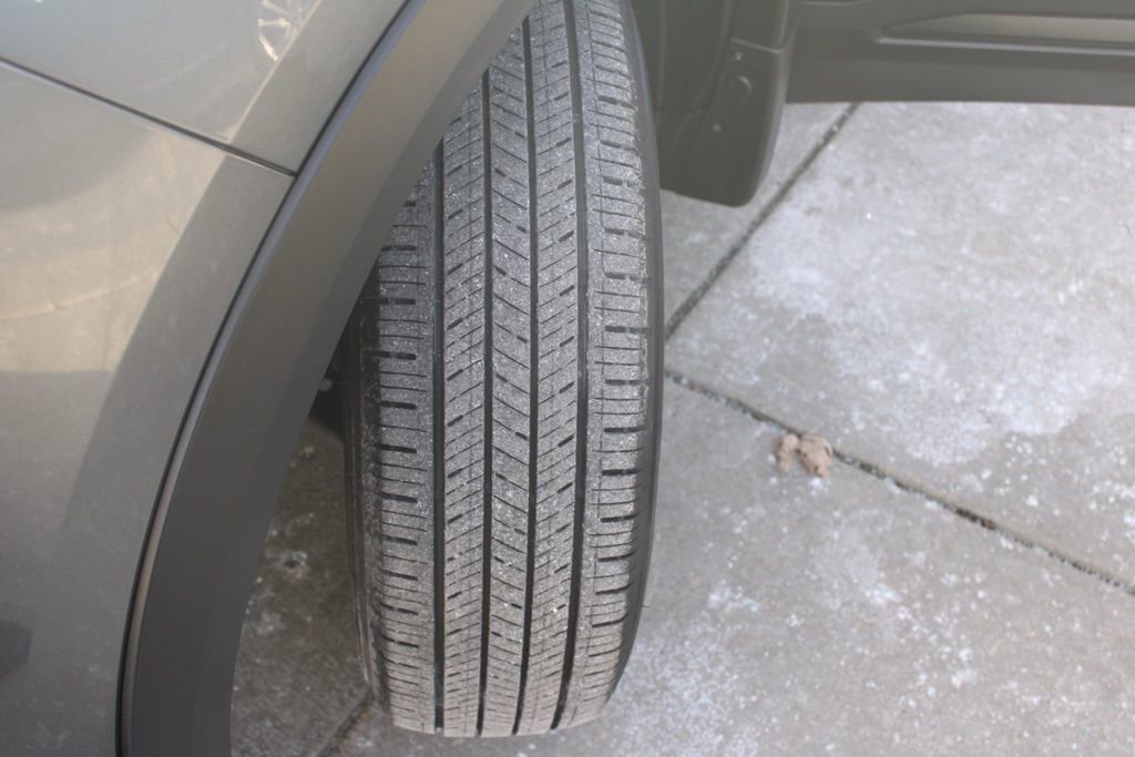 Used 2025 Nissan Kicks S image 12