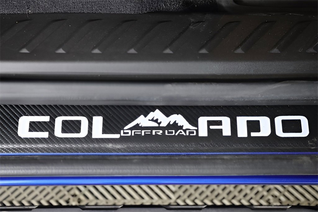 Used 2023 Chevrolet Colorado LT w/ LT Convenience Package image 12