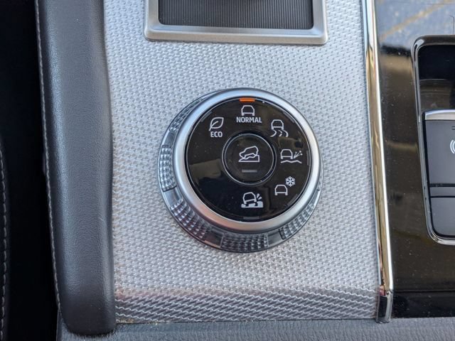 Used 2023 Mitsubishi Outlander SEL AWD/4WD image 23
