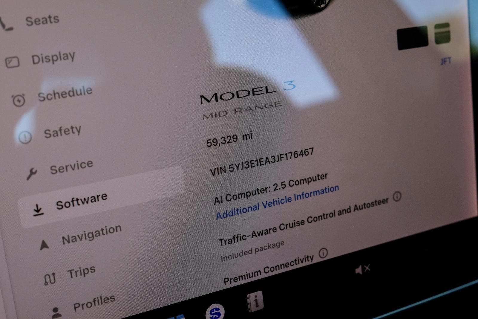 Used 2018 Tesla Model 3 Long Range RWD image 21