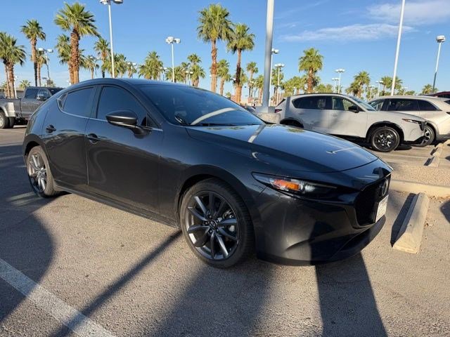 Used 2019 MAZDA MAZDA3 AWD Hatchback w/ Preferred Pkg image 2