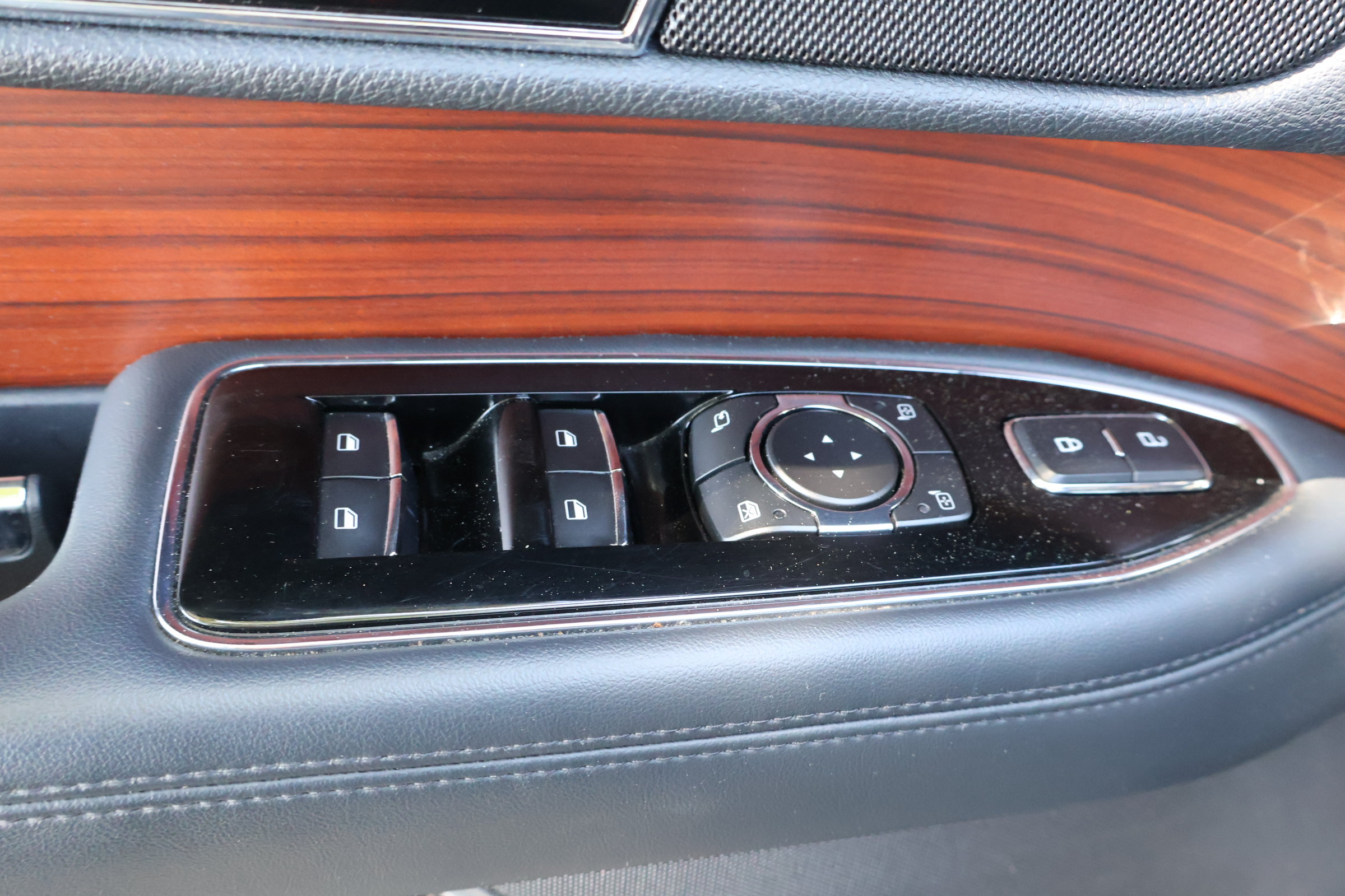 Used 2022 Lincoln Navigator Reserve RWD image 17