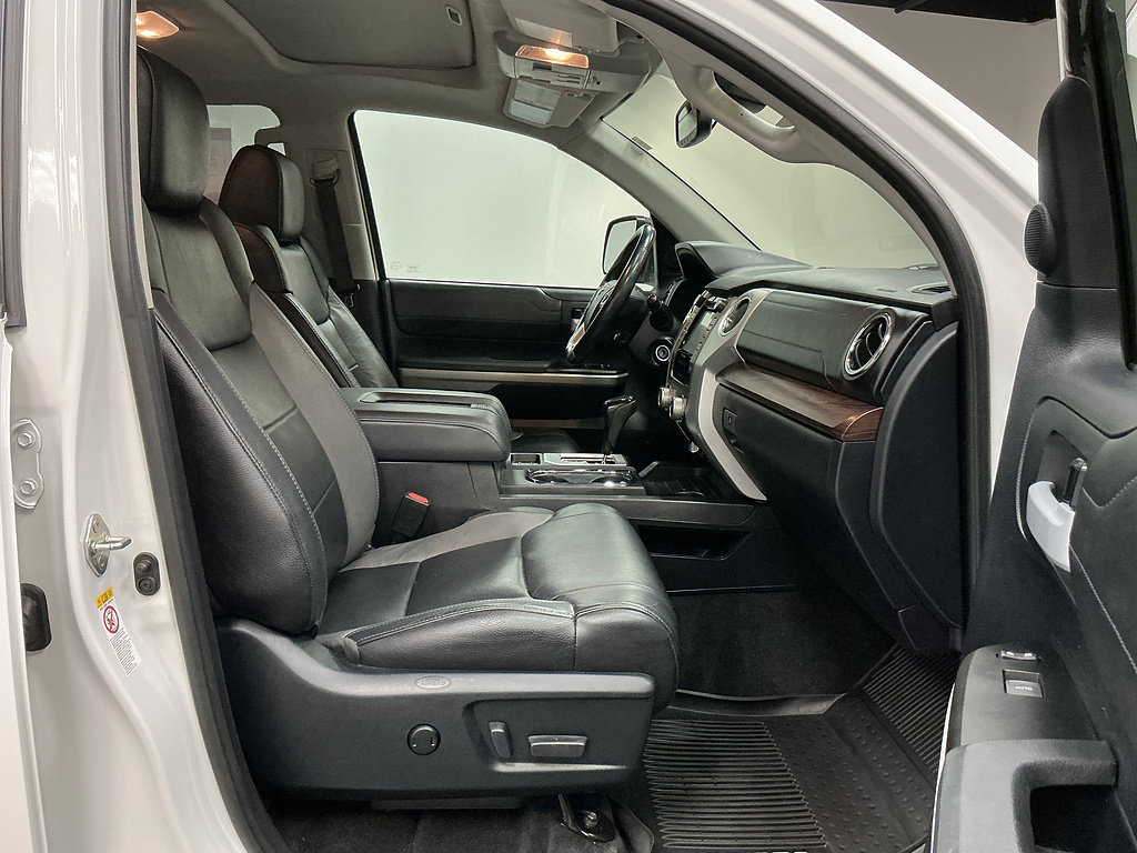 Used 2018 Toyota Tundra Limited w/ Limited Premium Package AWD/4WD image 34