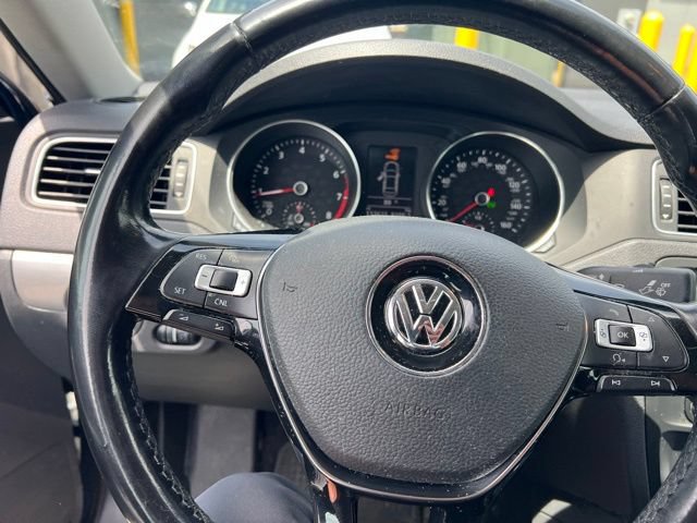 Used 2017 Volkswagen Jetta SE FWD image 10