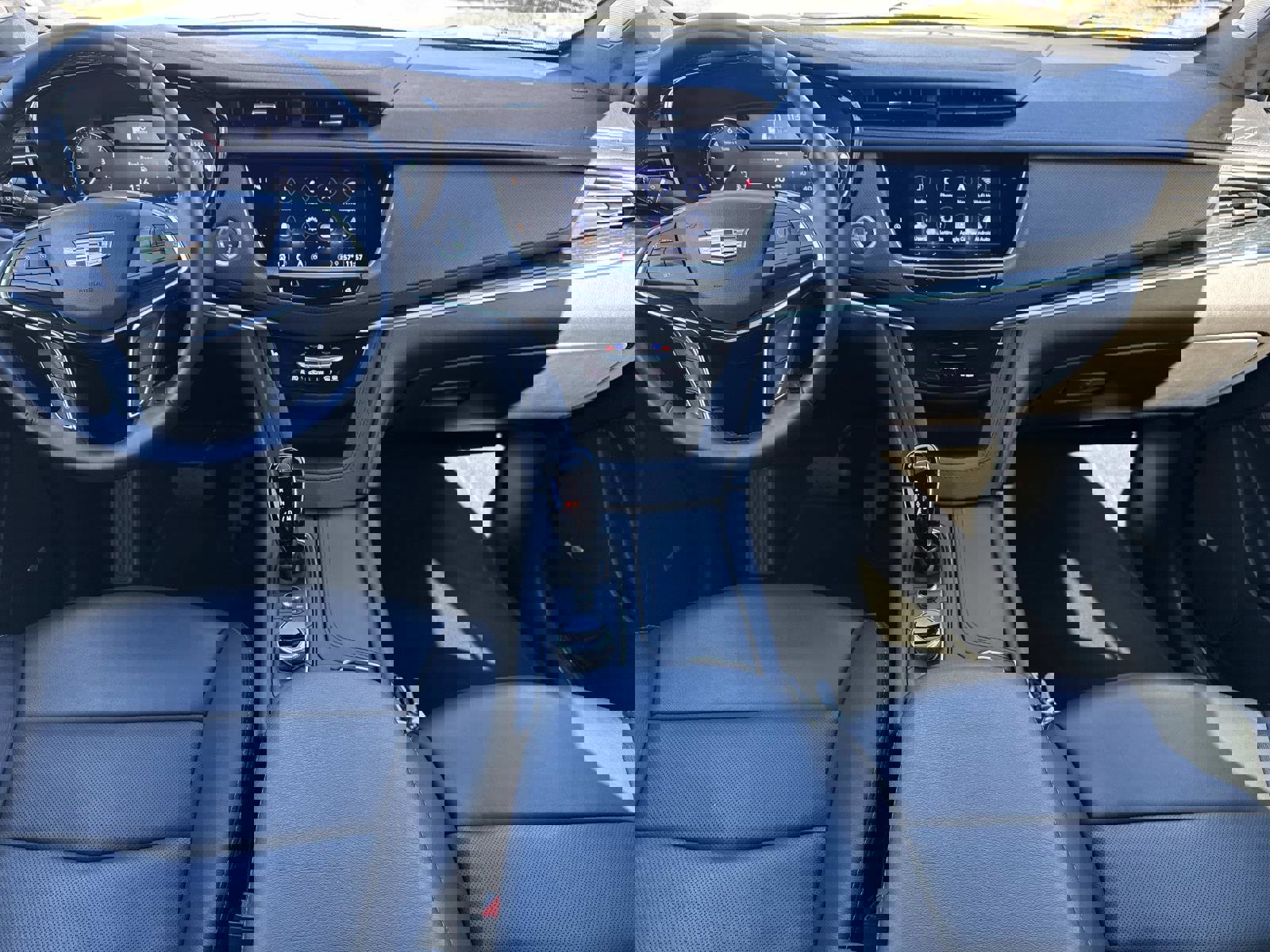 Certified 2025 Cadillac XT5 Premium Luxury image 16