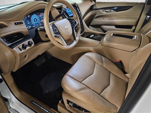 Used 2019 Cadillac Escalade ESV Platinum AWD/4WD image 9
