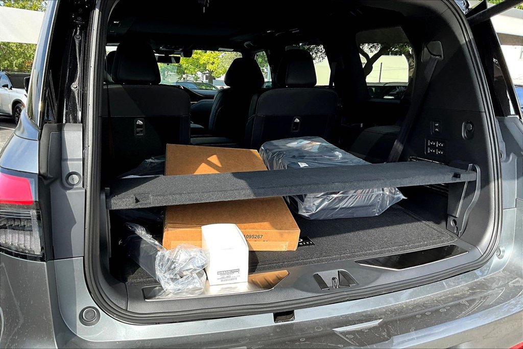 New 2027 INFINITI QX80 Autograph w/ Premium Cargo Package AWD/4WD image 31