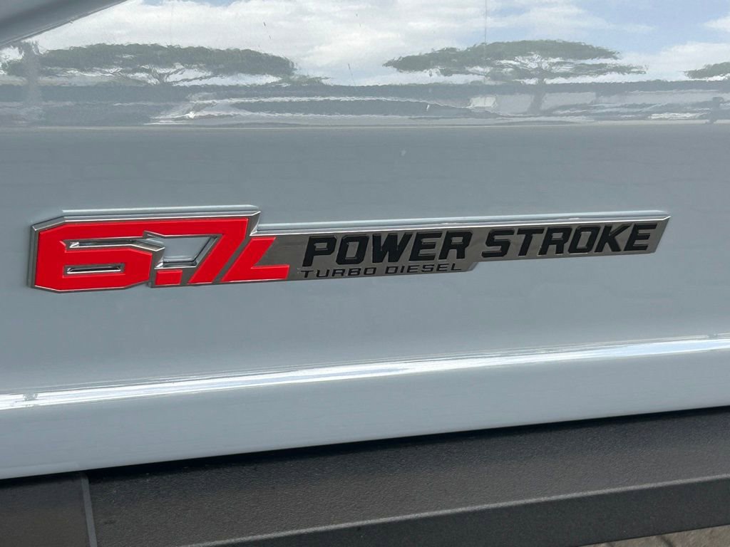 New 2026 Ford F250 Lariat w/ Black Appearance Package image 19